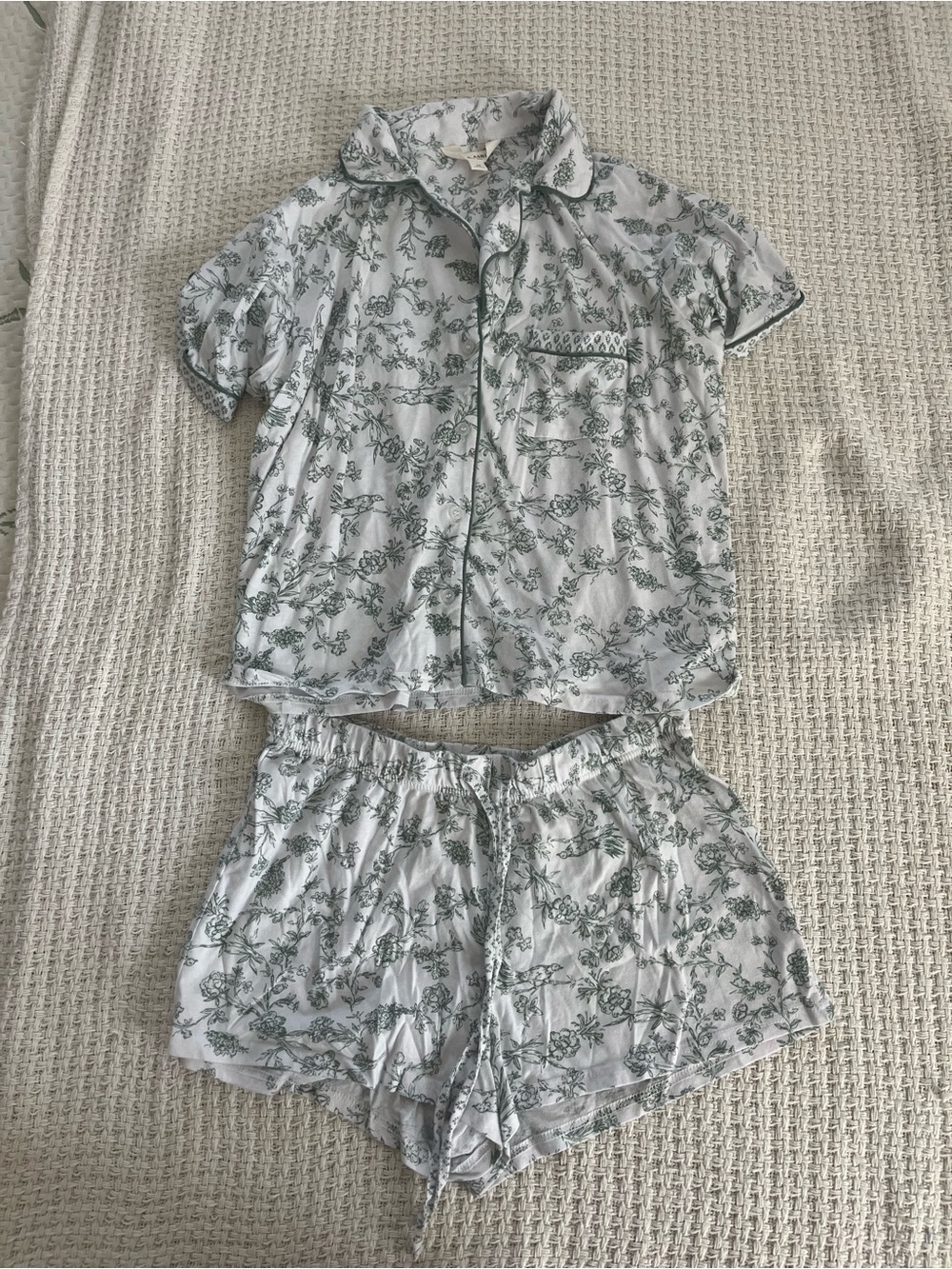 Women’s Floral Short Pajama Set - White & Green